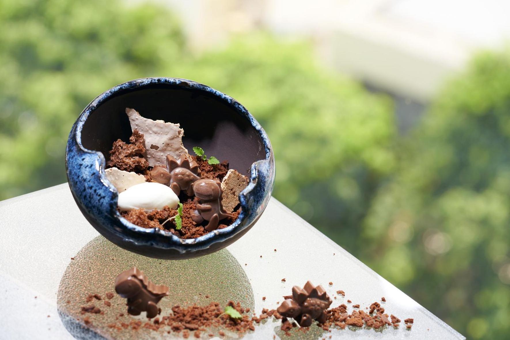 The Clan Hotel Singapore By Far East Hospitality Exterior foto A chocolate dessert