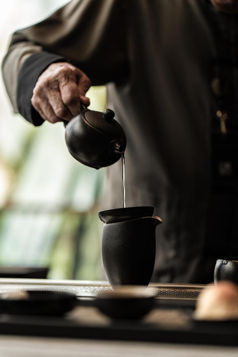 The Clan Hotel Singapore By Far East Hospitality Exterior foto Tea being poured